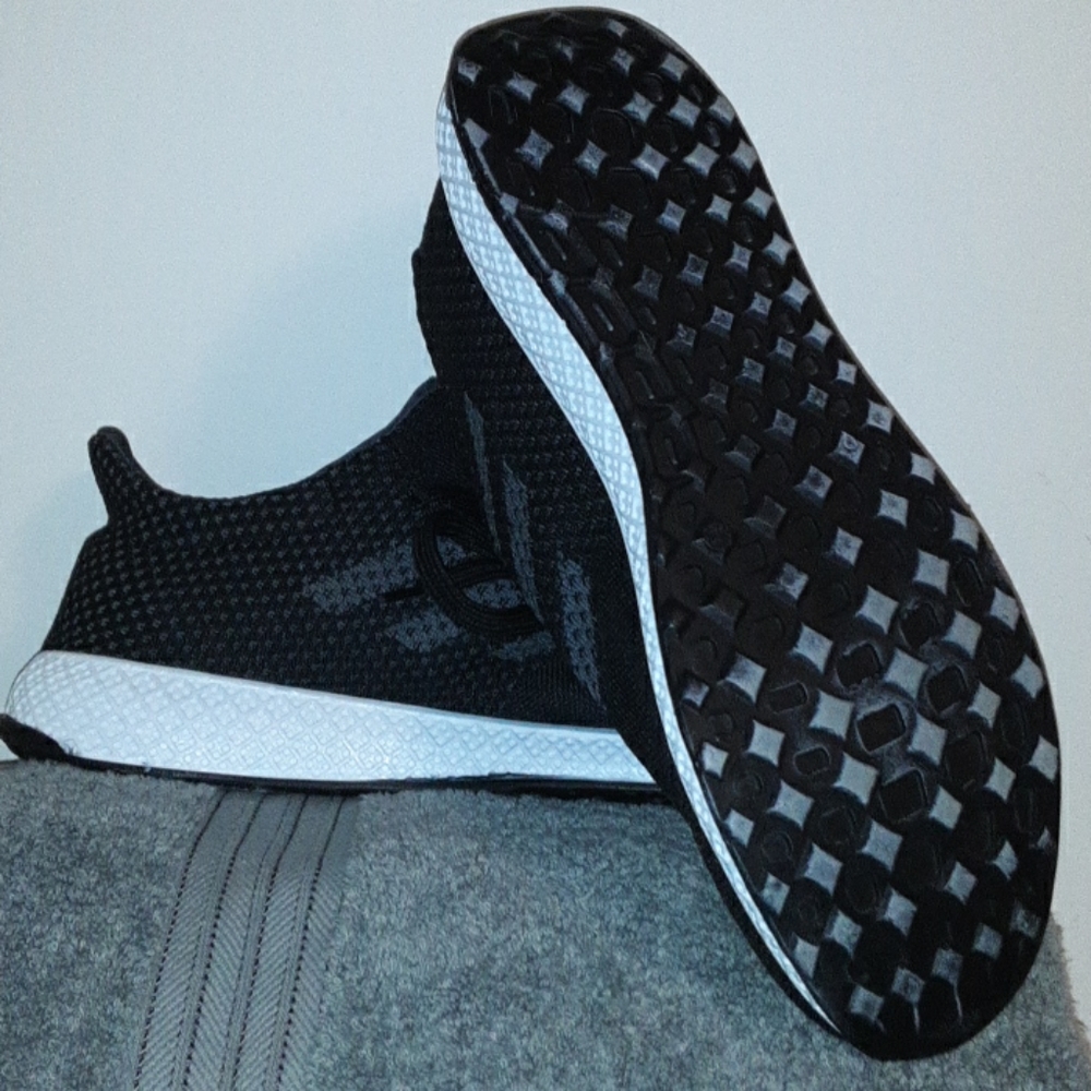 SOLD OUT adidas mesh sneakers like new - Picture 2 of 3
